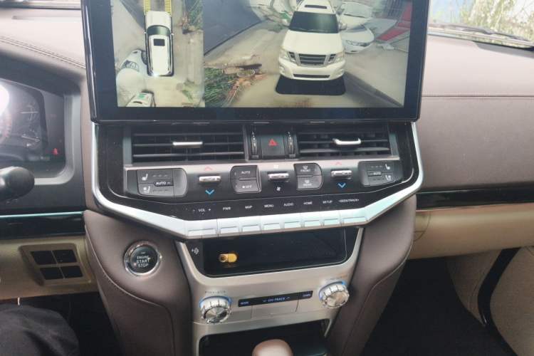 Used Toyota Land Cruiser  Audio And AC Panel