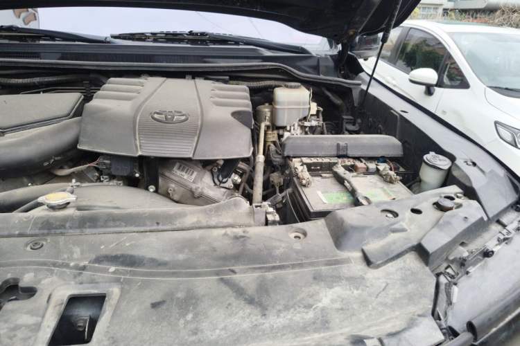 Used Toyota Land Cruiser  Engine Bay Left
