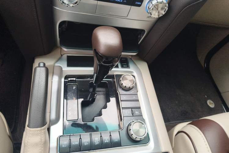 Used Toyota Land Cruiser  Gear Lever
