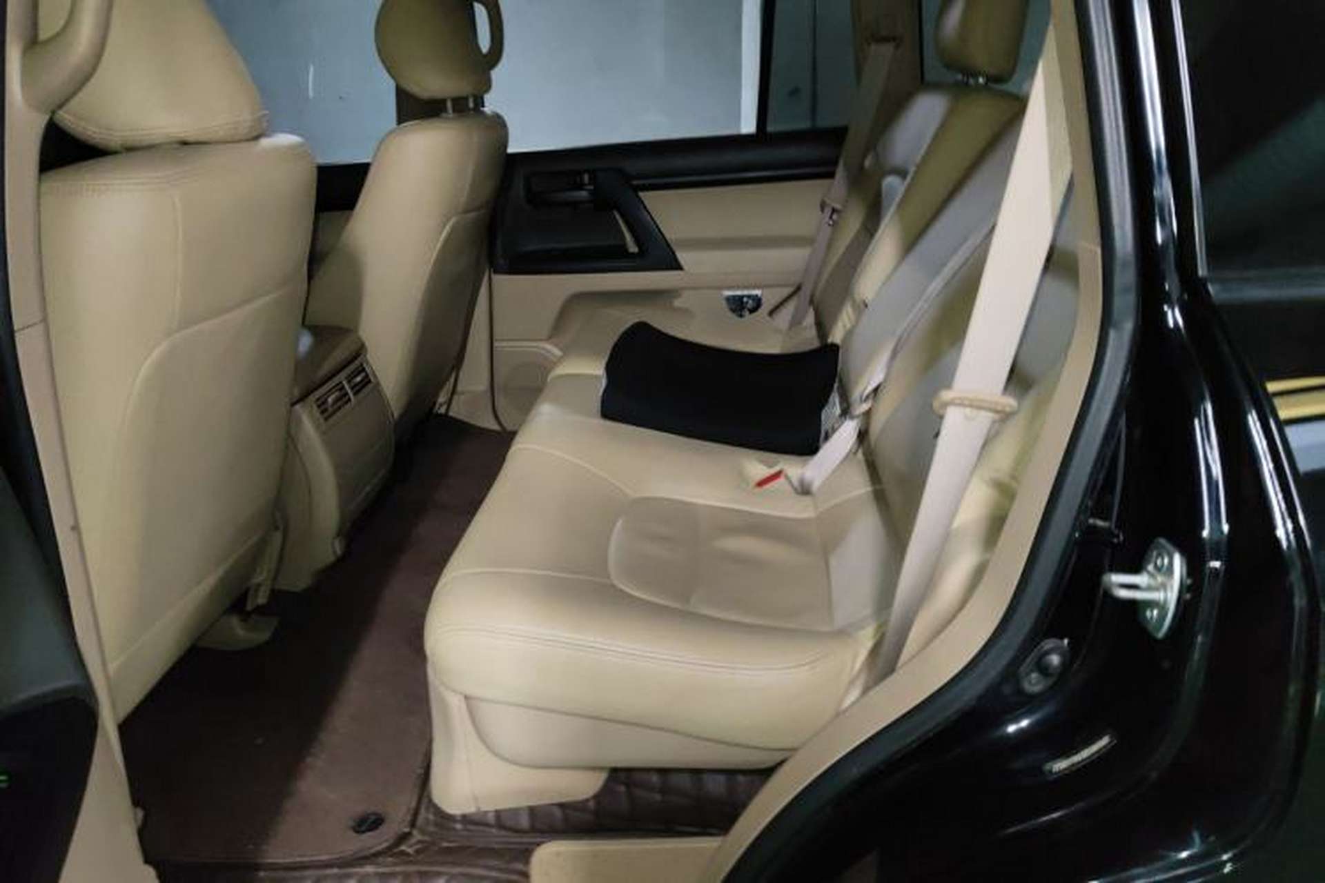 Used Toyota Land Cruiser  Left Rear Seat