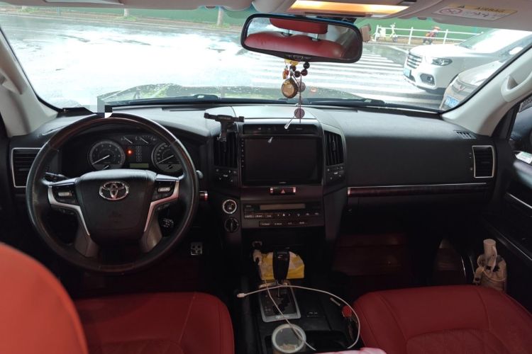 Used Toyota Land Cruiser 2014 4.0L Automatic Parallel Import Version Center Console