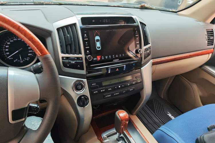 Used Toyota Land Cruiser  Audio And AC Panel