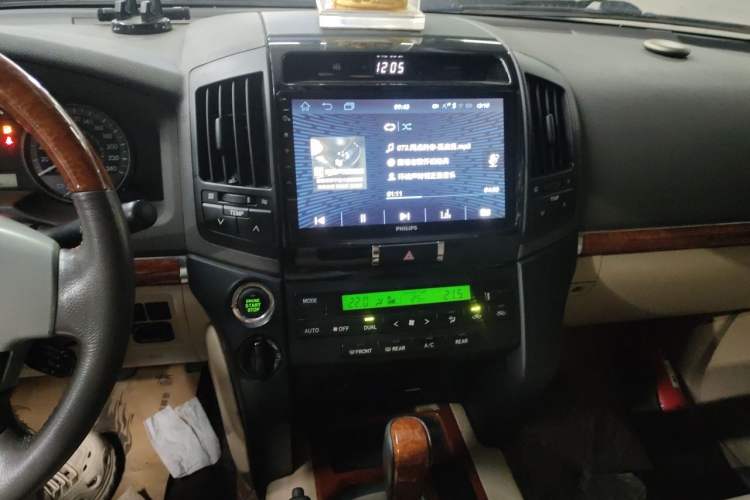 Used Toyota Land Cruiser  Audio And AC Panel