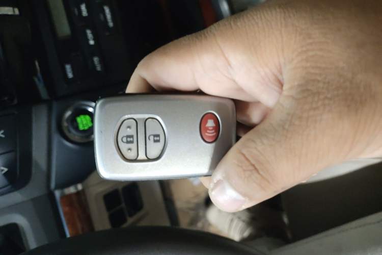Used Toyota Land Cruiser  Vehicle Key