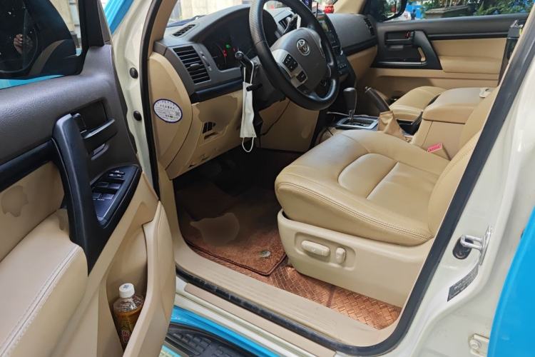 Used Toyota Land Cruiser  Driver Seat