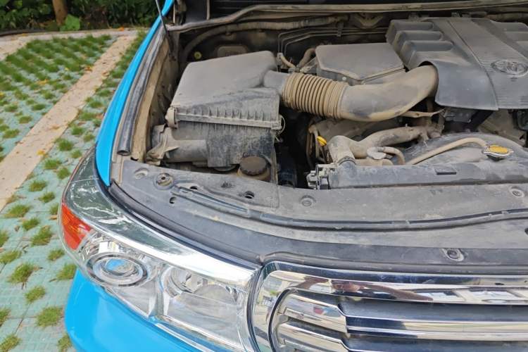 Used Toyota Land Cruiser  Engine Bay Right