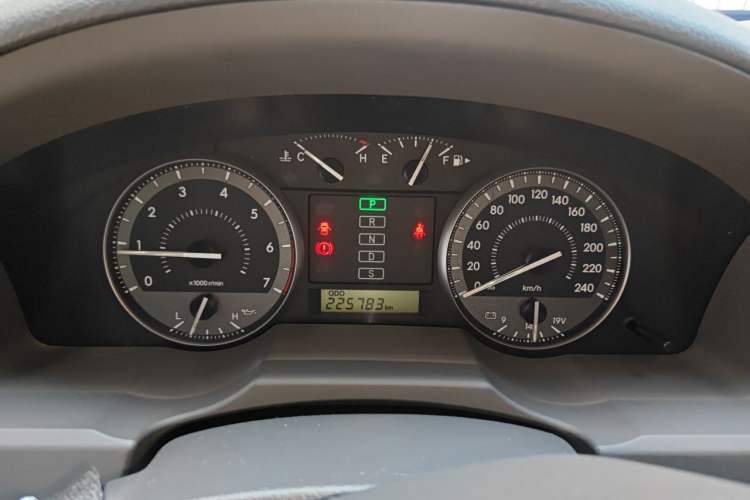 Used Toyota Land Cruiser  Instrument Cluster