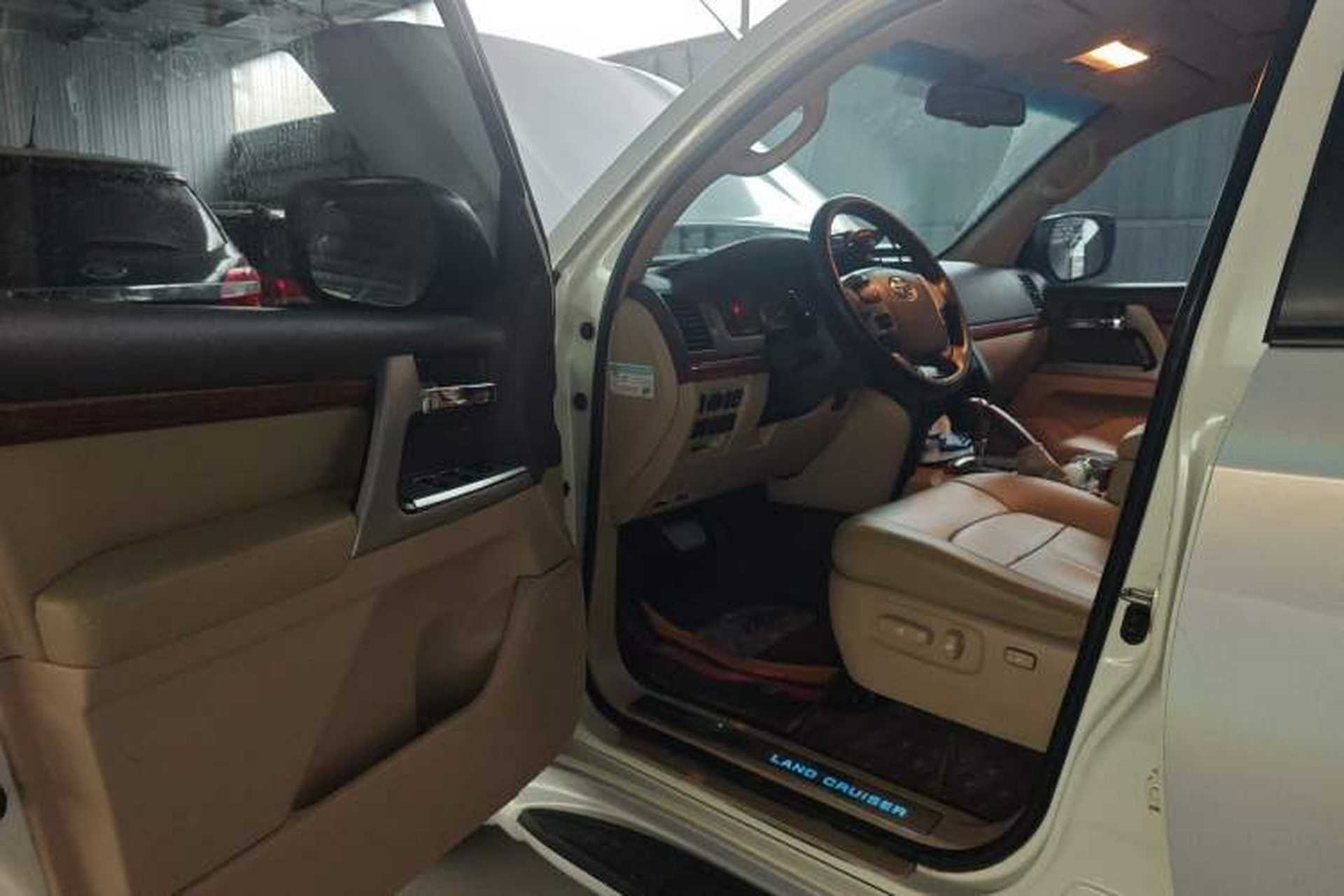 Used Toyota Land Cruiser  Driver Seat