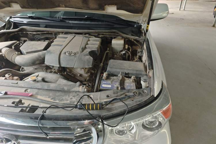 Used Toyota Land Cruiser  Engine Bay Left