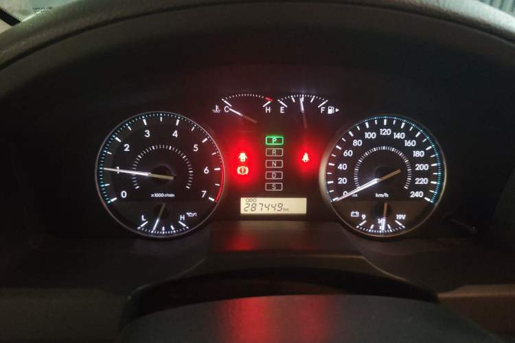 Used Toyota Land Cruiser  Instrument Cluster