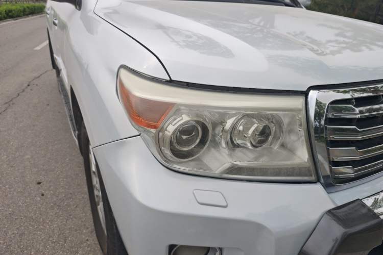 Used Toyota Land Cruiser  Right Front Headlight