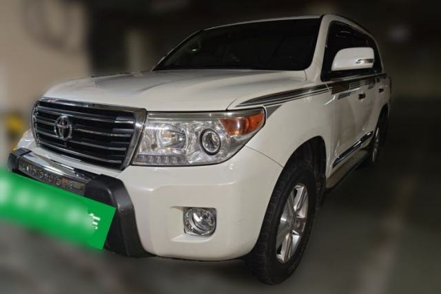 Used Toyota Land Cruiser Land Cruiser Middle East version, 8 seats, gasoline, V6 limited edition