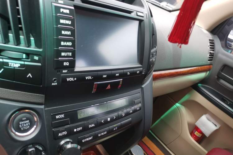 Used Toyota Land Cruiser  Audio And AC Panel