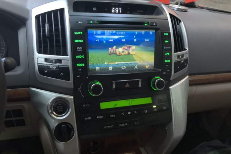 Used Toyota Land Cruiser  Audio And AC Panel