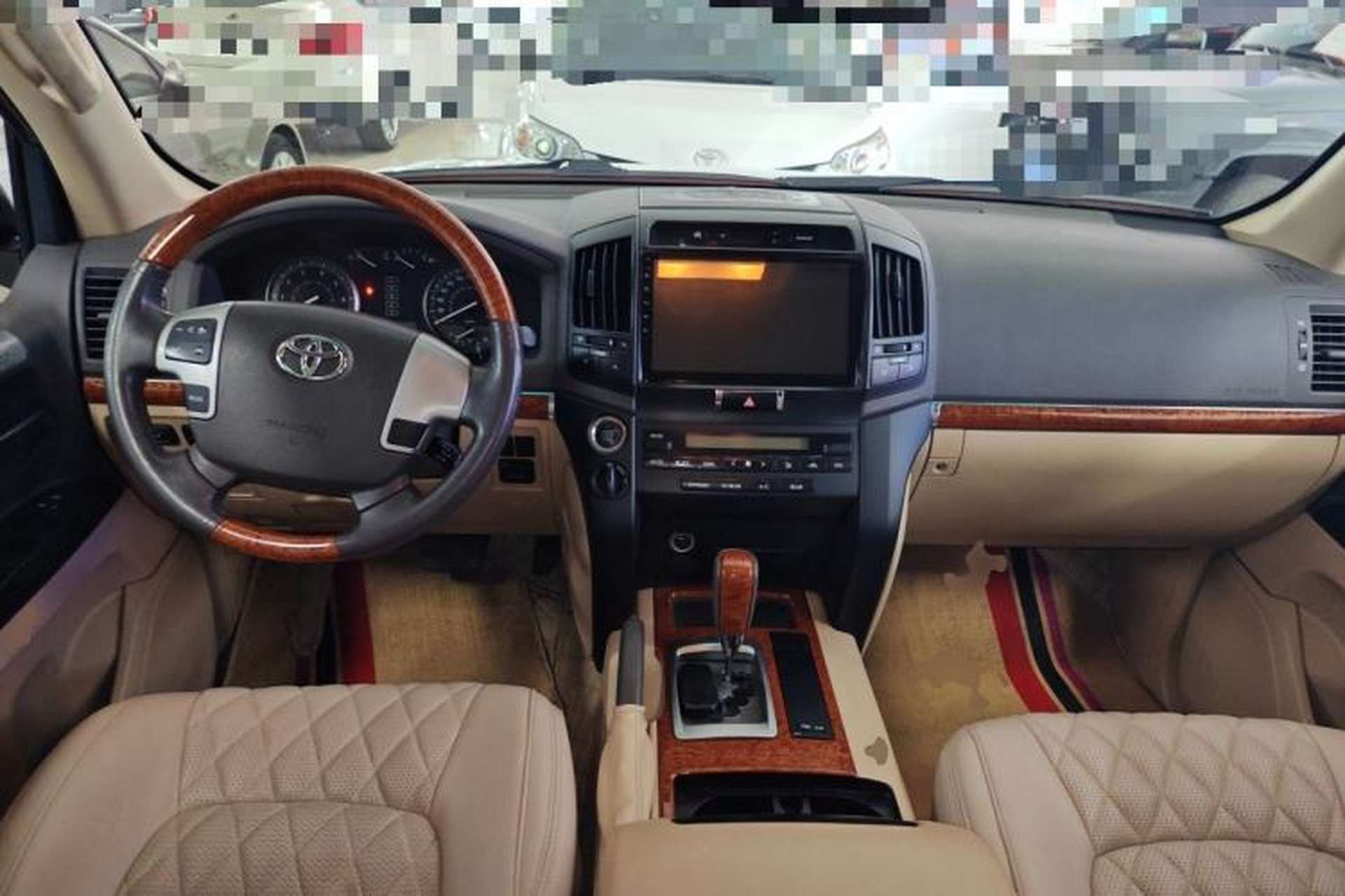Used Toyota Land Cruiser  Center Console