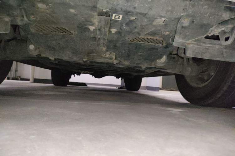 Used Toyota Land Cruiser 2014 4.0L Automatic Parallel Import Version 5 Seats Chassis Front