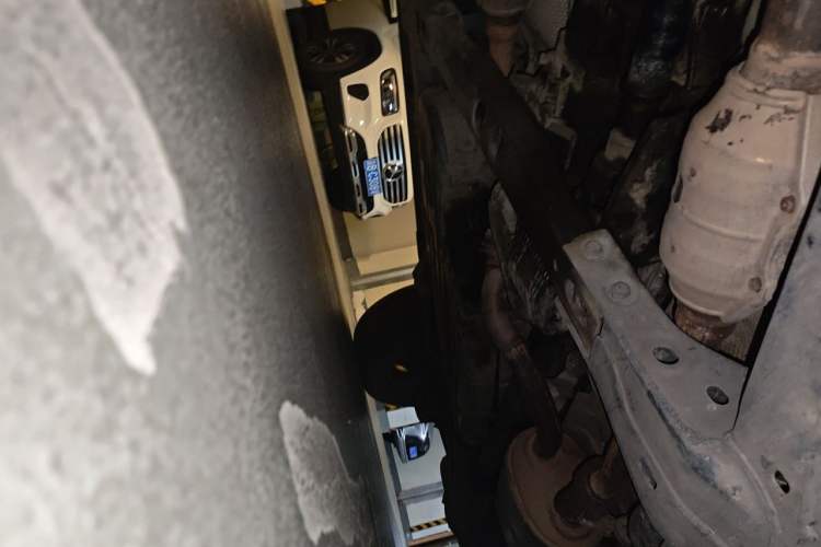 Used Toyota Land Cruiser  Chassis Front Left