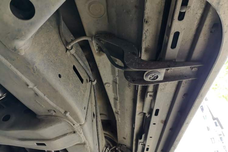 Used Toyota Land Cruiser 2014 4.0L Automatic Parallel Import Version Chassis Front Left