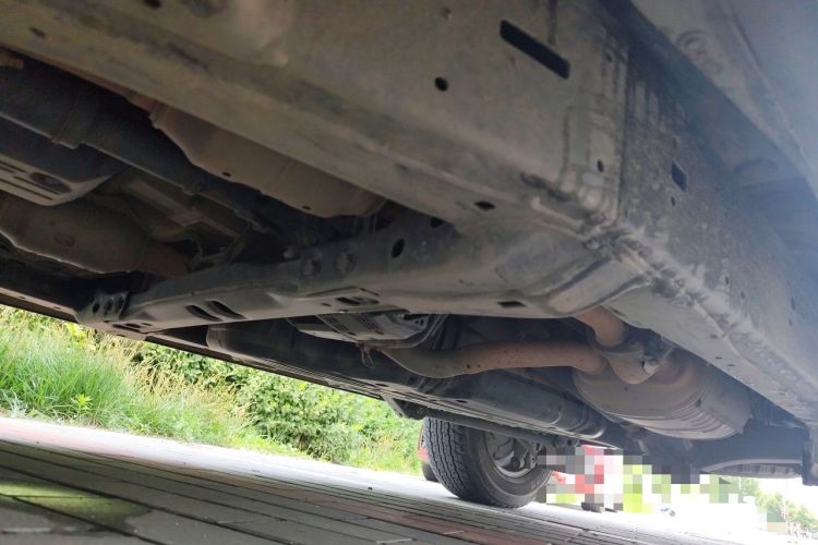 Used Toyota Land Cruiser  Chassis Front Left