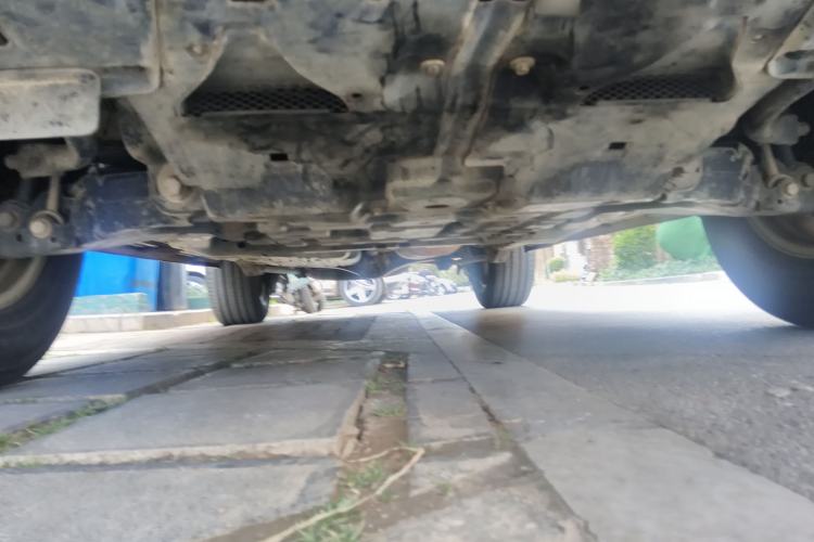 Used Toyota Land Cruiser 2014 4.0L Automatic Parallel Import Version 5 Seats Chassis Front