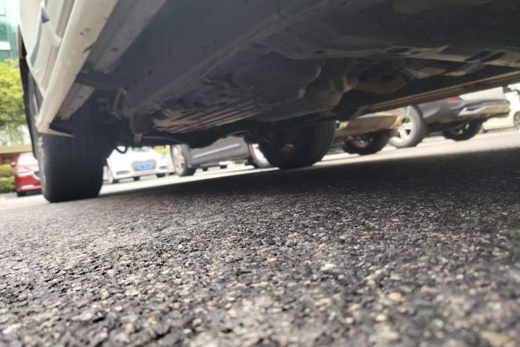 Used Toyota Land Cruiser 2014 4.0L Automatic Parallel Import Version 5 Seats Chassis Front Right