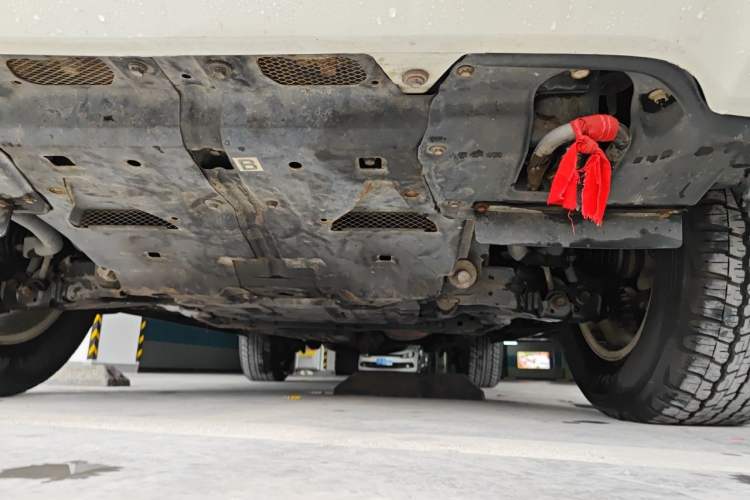 Used Toyota Land Cruiser 2014 4.0L Automatic Parallel Import Version Chassis Front