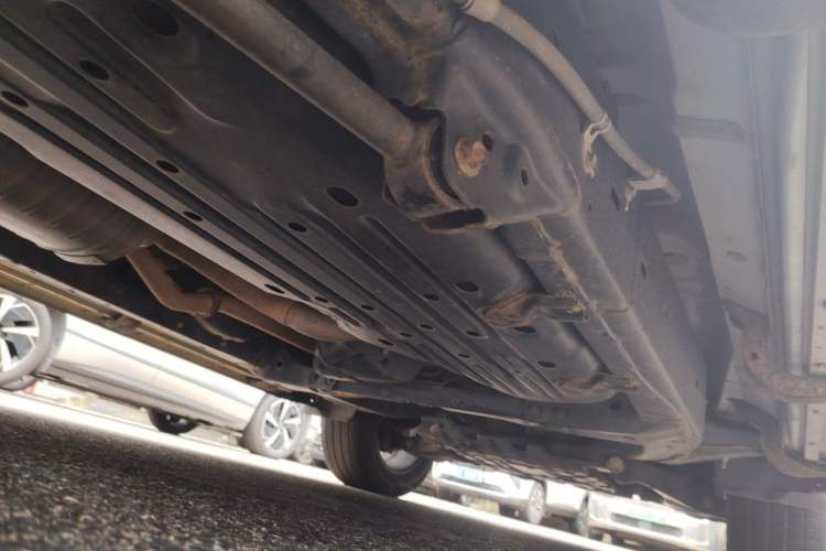 Used Toyota Land Cruiser 2014 4.0L Automatic Parallel Import Version 5 Seats Chassis Rear Right