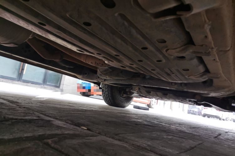 Used Toyota Land Cruiser 2014 4.0L Automatic Parallel Import Version 5 Seats Chassis Rear Right