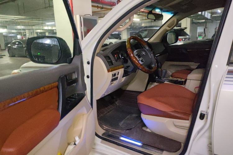 Used Toyota Land Cruiser 2014 4.0L Automatic Parallel Import Version 5 Seats Driver Seat