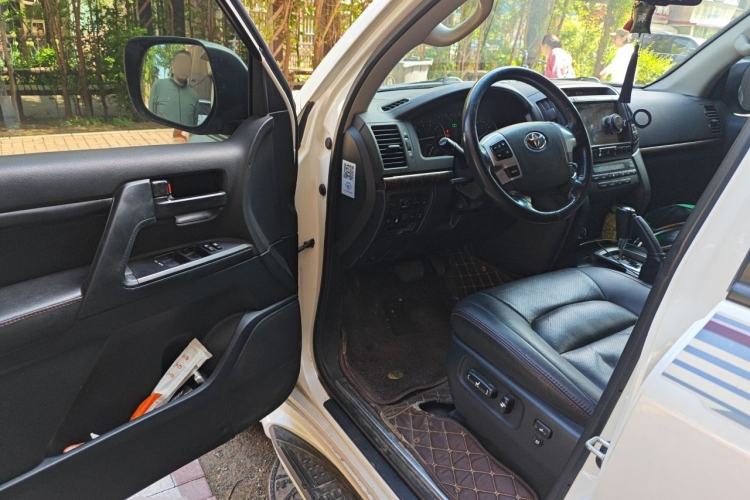 Used Toyota Land Cruiser  Driver Seat
