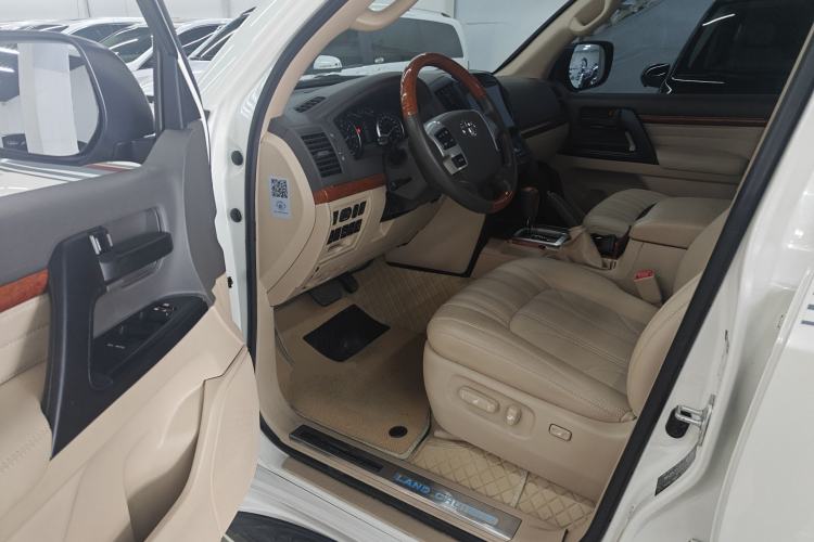 Used Toyota Land Cruiser 2014 4.0L Automatic Parallel Import Version Driver Seat