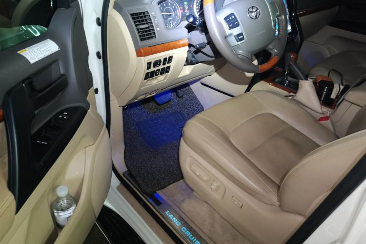 Used Toyota Land Cruiser  Driver Seat