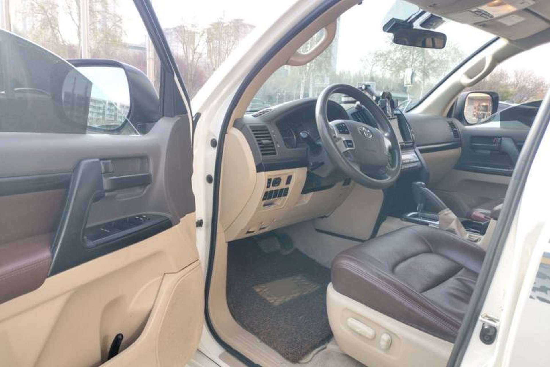 Used Toyota Land Cruiser  Driver Seat