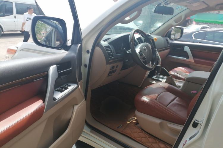 Used Toyota Land Cruiser  Driver Seat