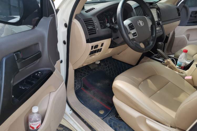 Used Toyota Land Cruiser 2014 4.0L Automatic Parallel Import Version 5 Seats Driver Seat