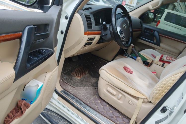 Used Toyota Land Cruiser  Driver Seat