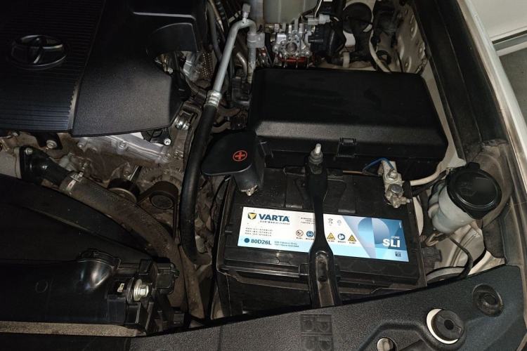 Used Toyota Land Cruiser  Engine Bay Left