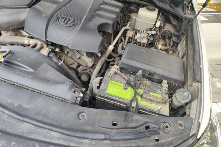 Used Toyota Land Cruiser  Engine Bay Left