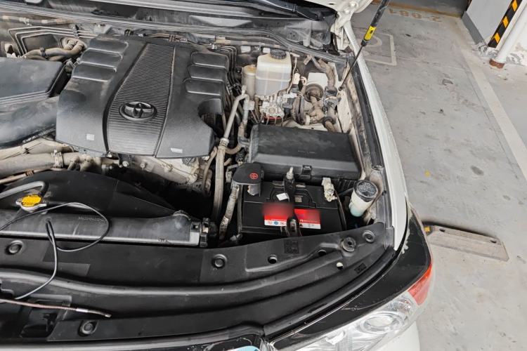 Used Toyota Land Cruiser 2014 4.0L Automatic Parallel Import Version Engine Bay Left