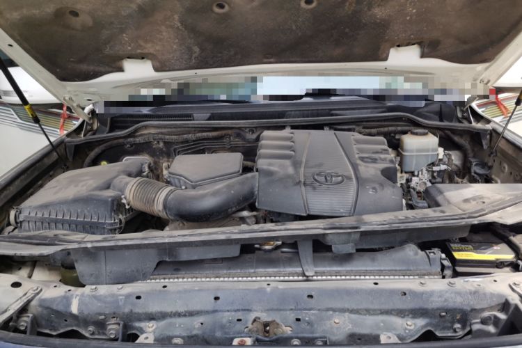 Used Toyota Land Cruiser 2014 4.0L Automatic Parallel Import Version 5 Seats Engine Bay