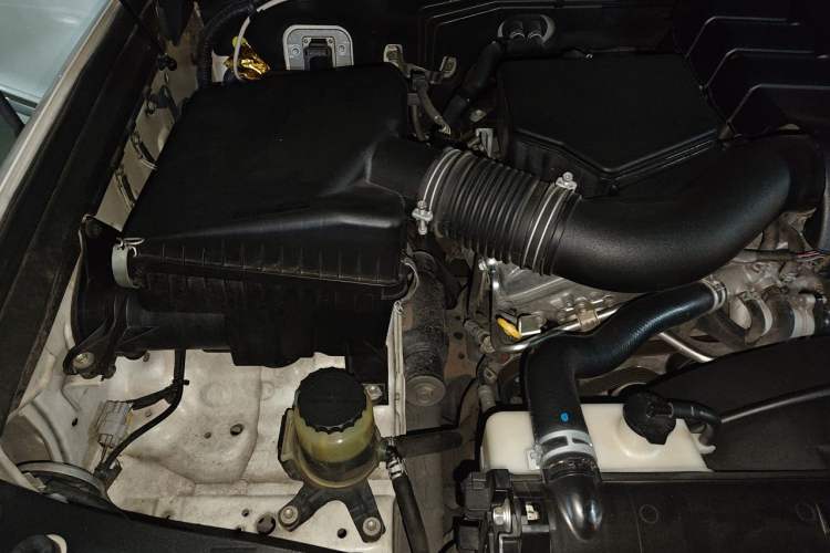 Used Toyota Land Cruiser  Engine Bay Right