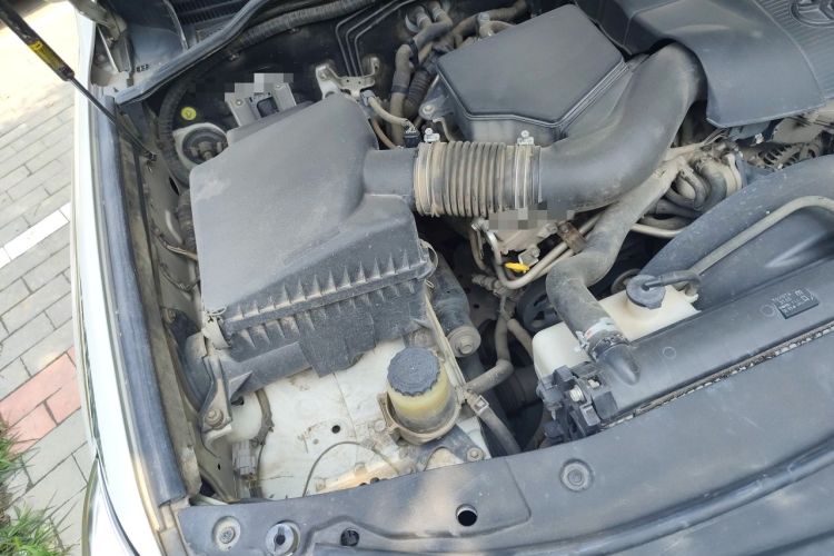 Used Toyota Land Cruiser  Engine Bay Right