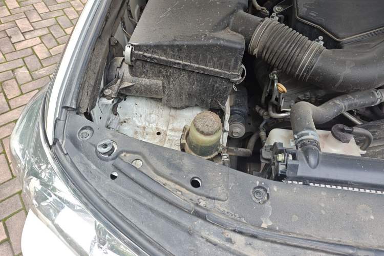 Used Toyota Land Cruiser  Engine Bay Right