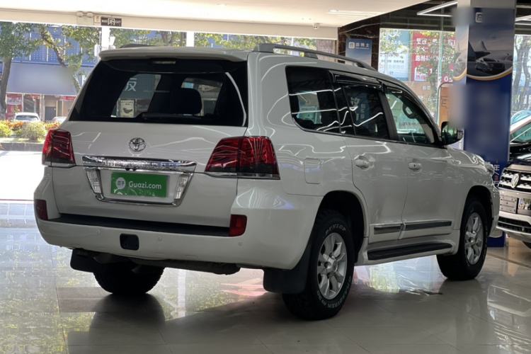 Used Toyota Land Cruiser 2014 4.0L Automatic Parallel Import Version 5 Seats Exterior 1