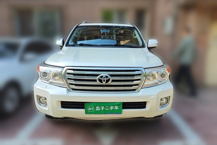 Used Toyota Land Cruiser  Front