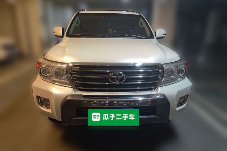 Used Toyota Land Cruiser  Front