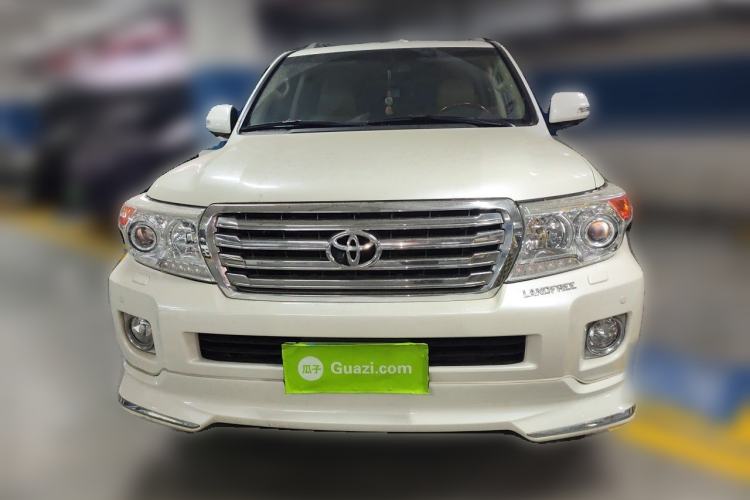 Used Toyota Land Cruiser  Front