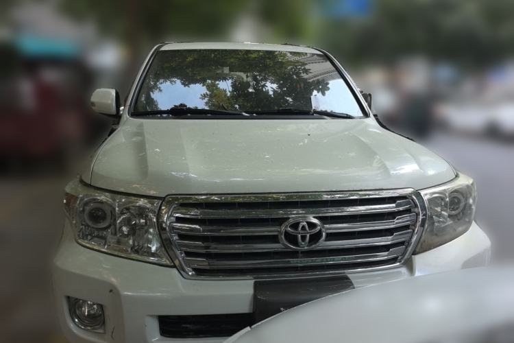 Used Toyota Land Cruiser  Front