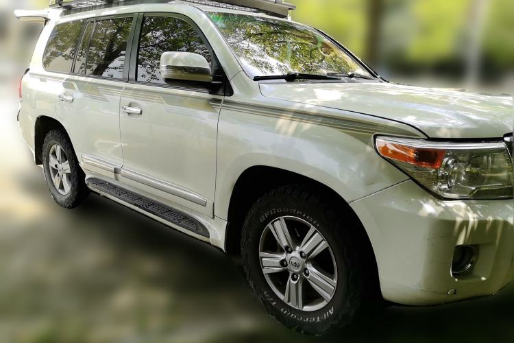 Used Toyota Land Cruiser 2014 4.0L Automatic Parallel Import Version Front Right 45 Deg