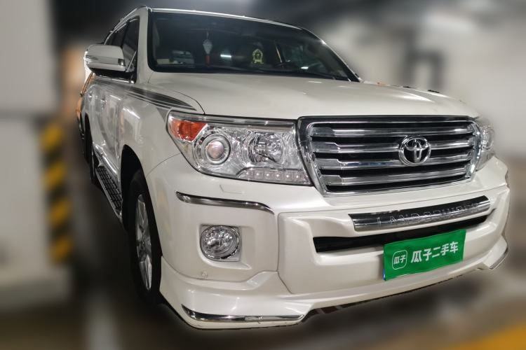 Used Toyota Land Cruiser  Front Right 45 Deg